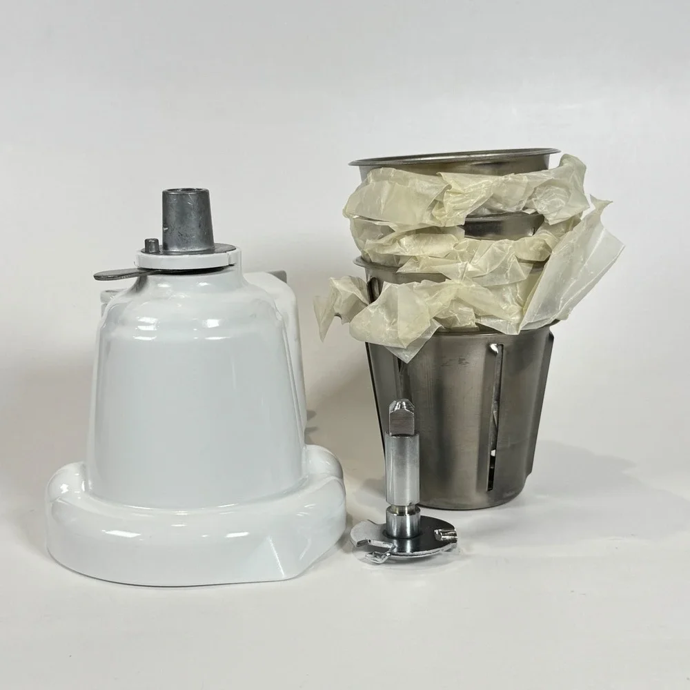 KitchenAid RVSA Slicer and Shredder Stand Mixer Attachment White 4 Cones Box